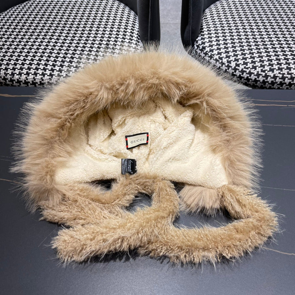GUCCI BEANIE HAT IN COLORFUL WOOL AND RABBIT FUR 392117