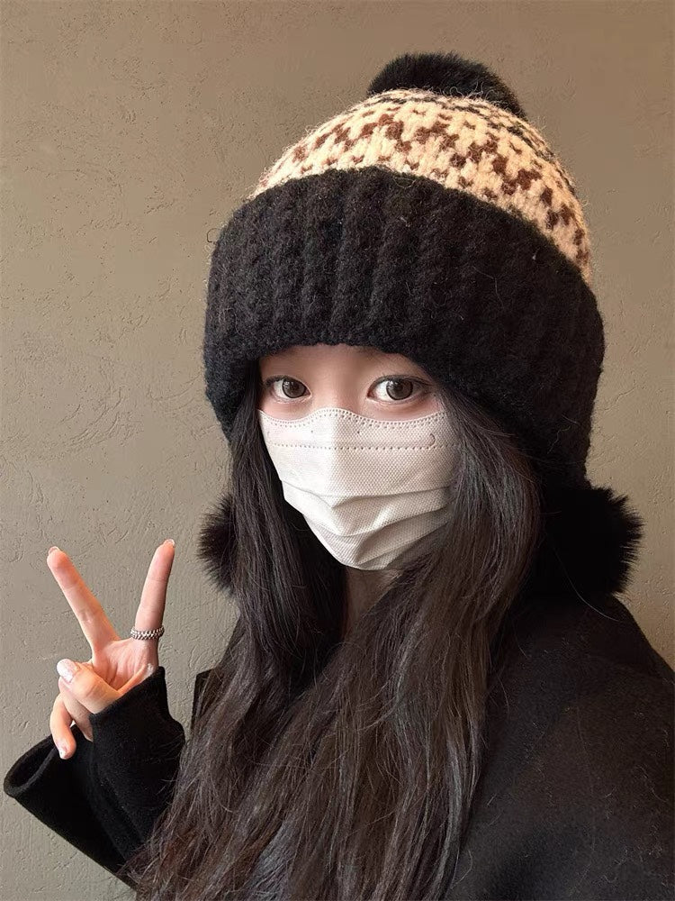 GUCCI BEANIE HAT IN COLORFUL WOOL 394006
