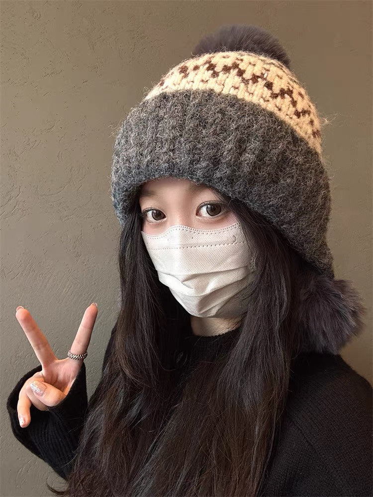 GUCCI BEANIE HAT IN COLORFUL WOOL 394008