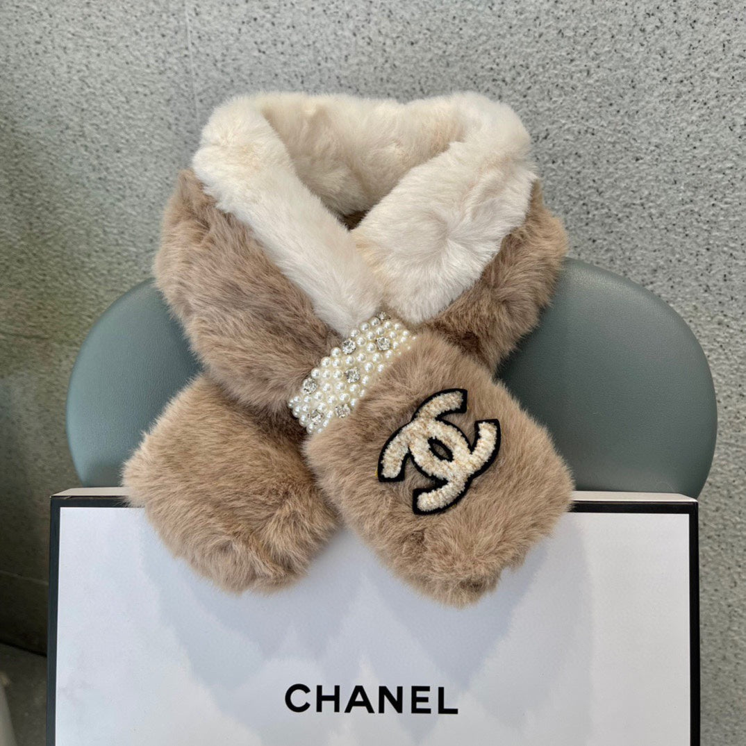 CHANEL SCARF IN CAMEL BEIGE RABBIT FUR 397447