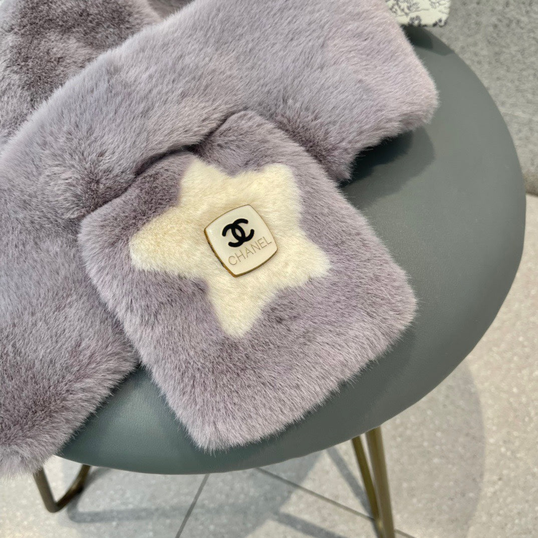CHANEL SCARF IN HEATHER PURPLE RABBIT FUR 397449