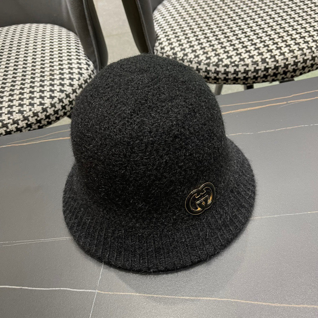 GUCCI BUCKET HAT IN BLACK WOOL PLUSH 399230