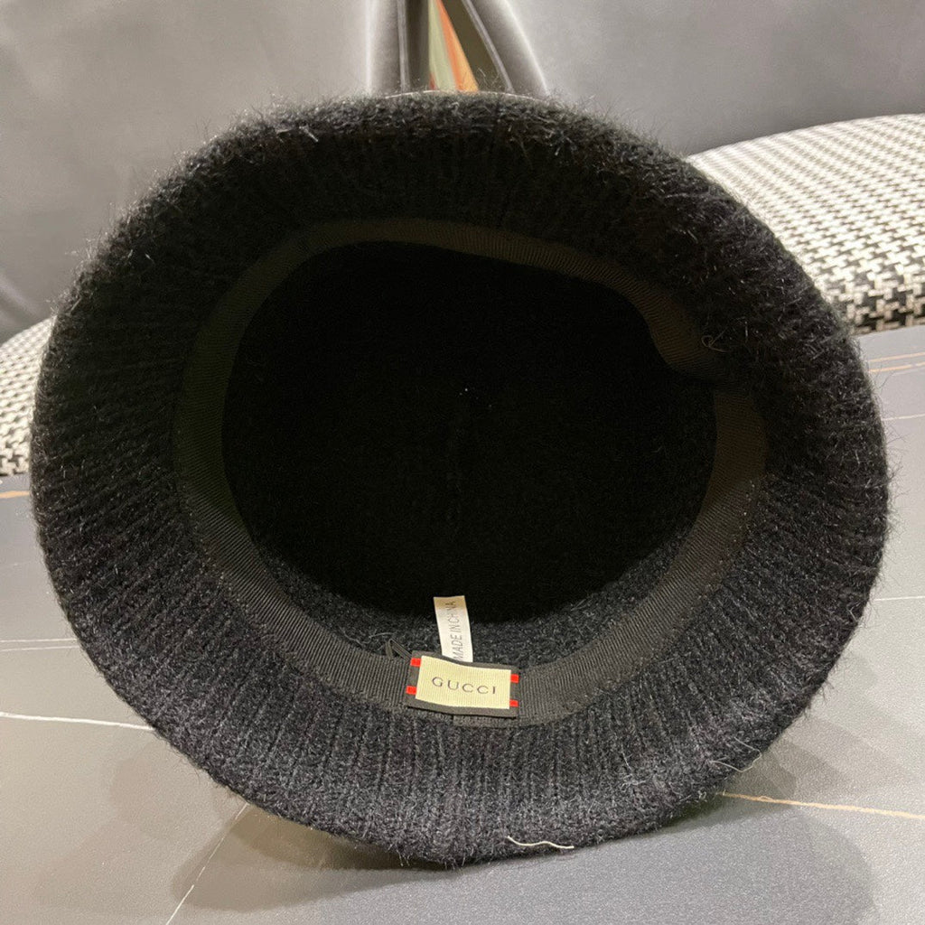 GUCCI BUCKET HAT IN BLACK WOOL PLUSH 399230