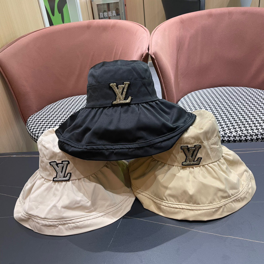 LOUIS VUITTON BUCKET HAT IN BLACK COTTON 404526