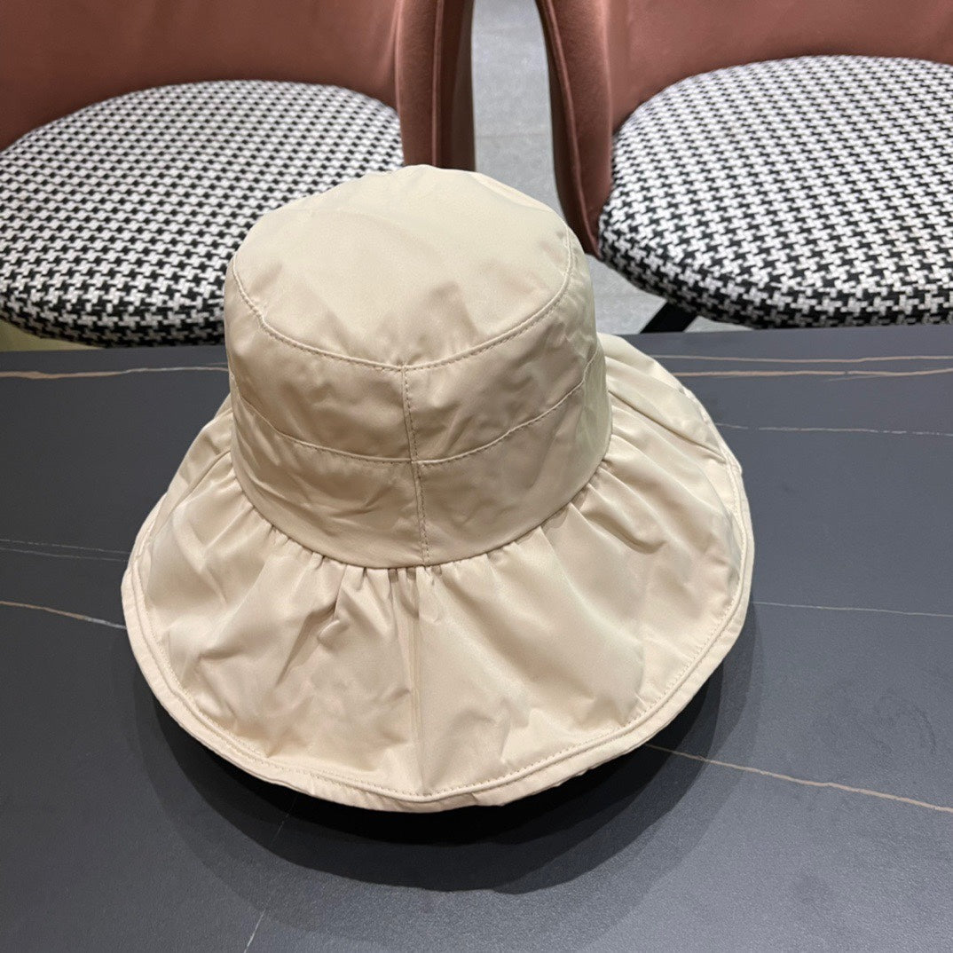 LOUIS VUITTON BUCKET HAT IN COSMIC LATTE BEIGE COTTON 404528