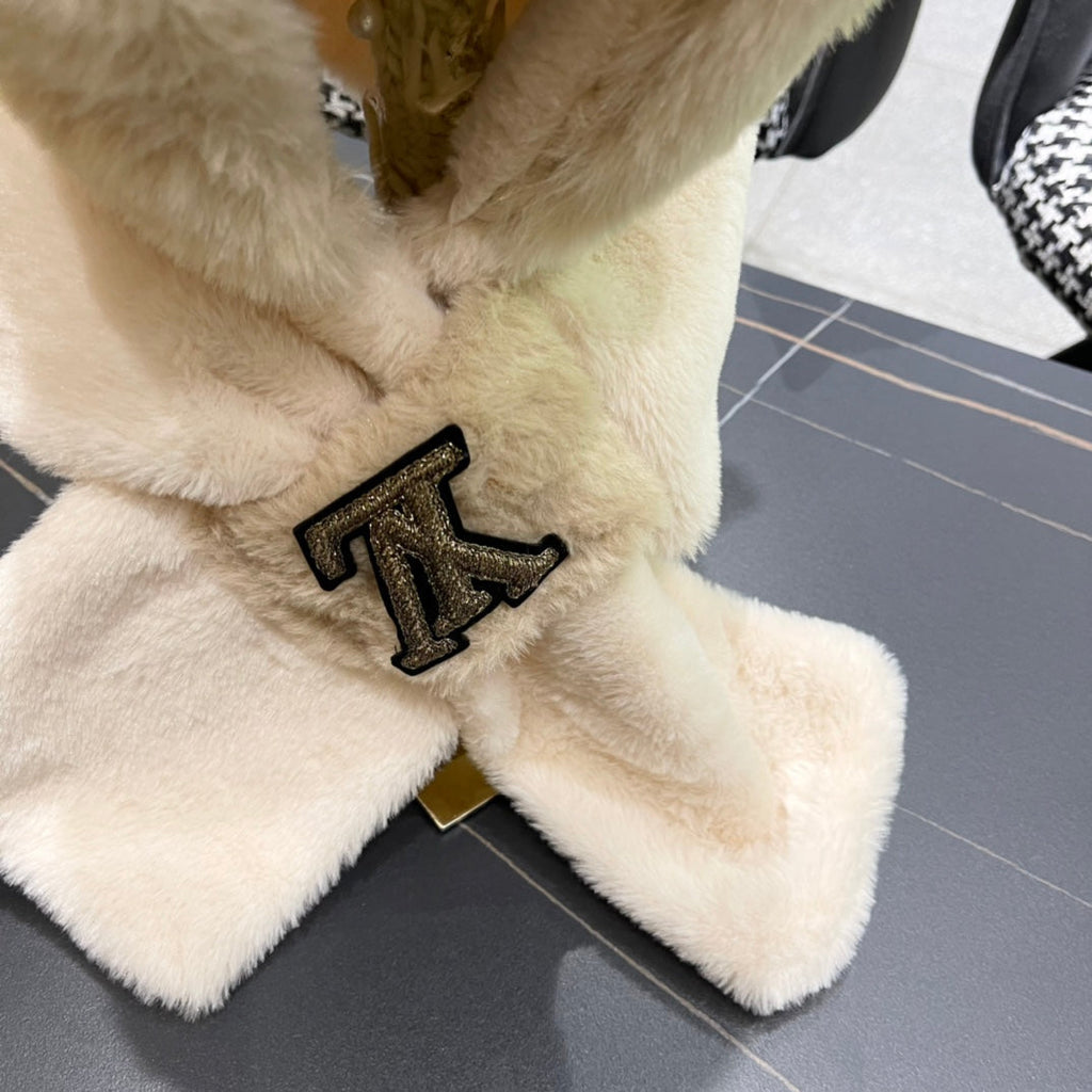 LOUIS VUITTON PLUSH EARMUFFS HAT IN BEIGE WOOL AND FOX FUR 403462