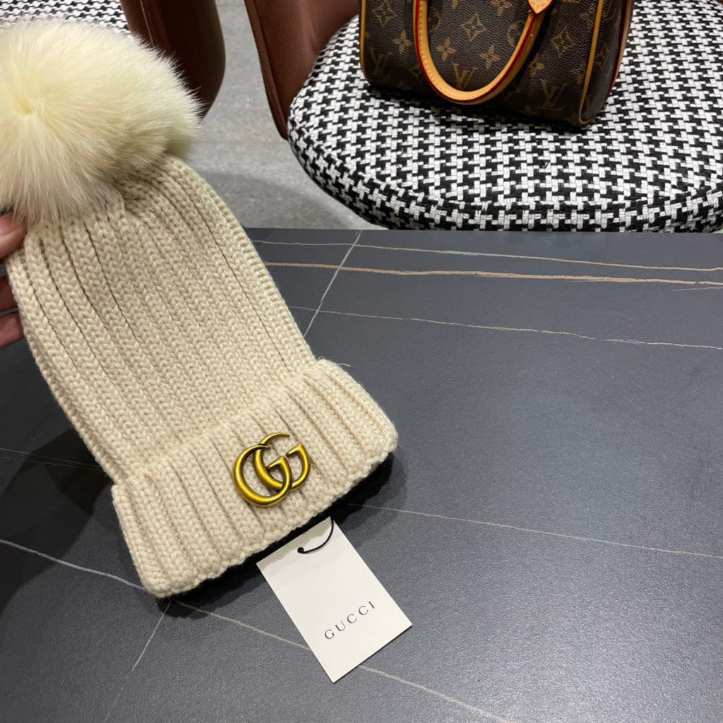 GUCCI BEANIE HAT IN BEIGE WOOL 403391
