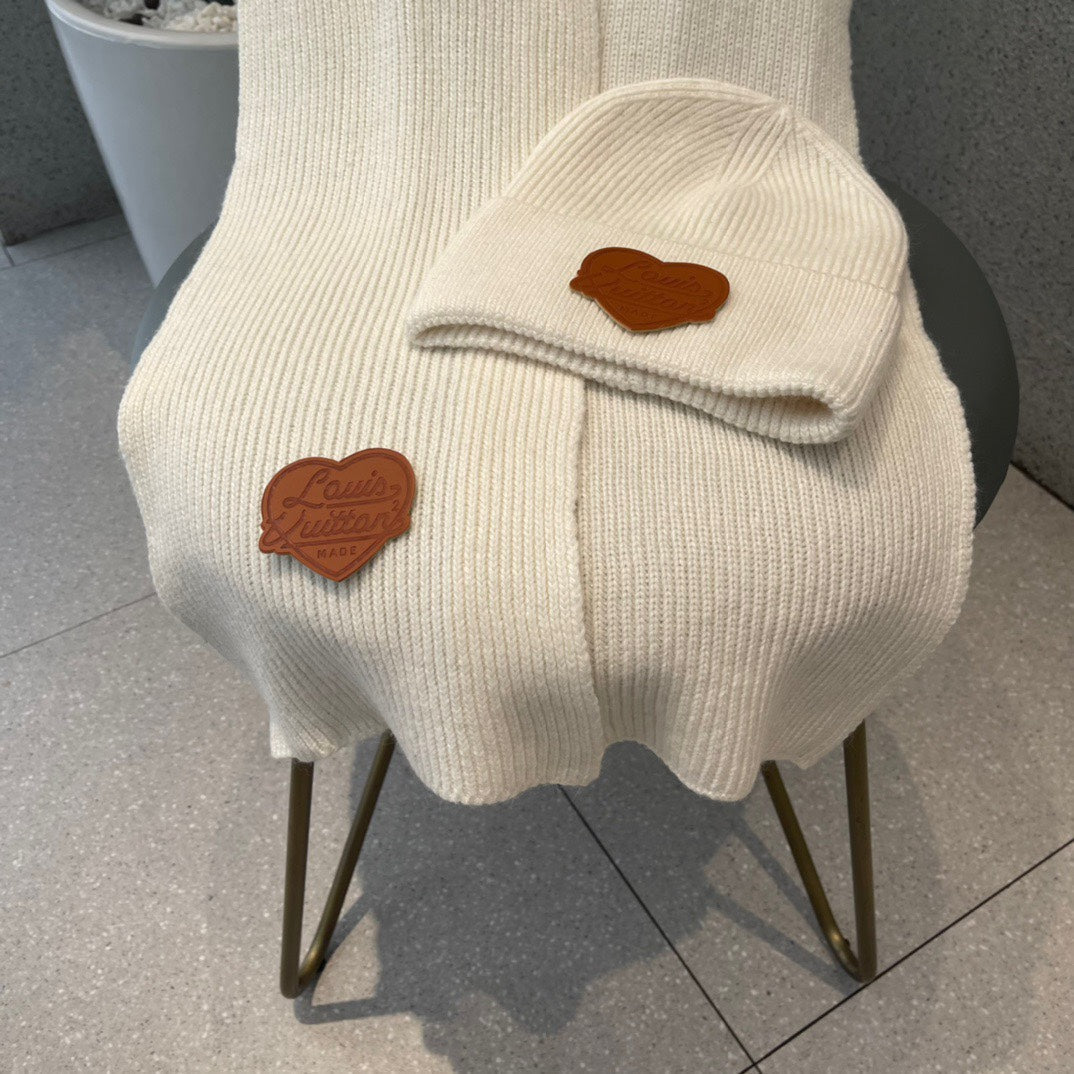 LOUIS VUITTON SET SCARF AND HAT IN WHITE WOOL 414795