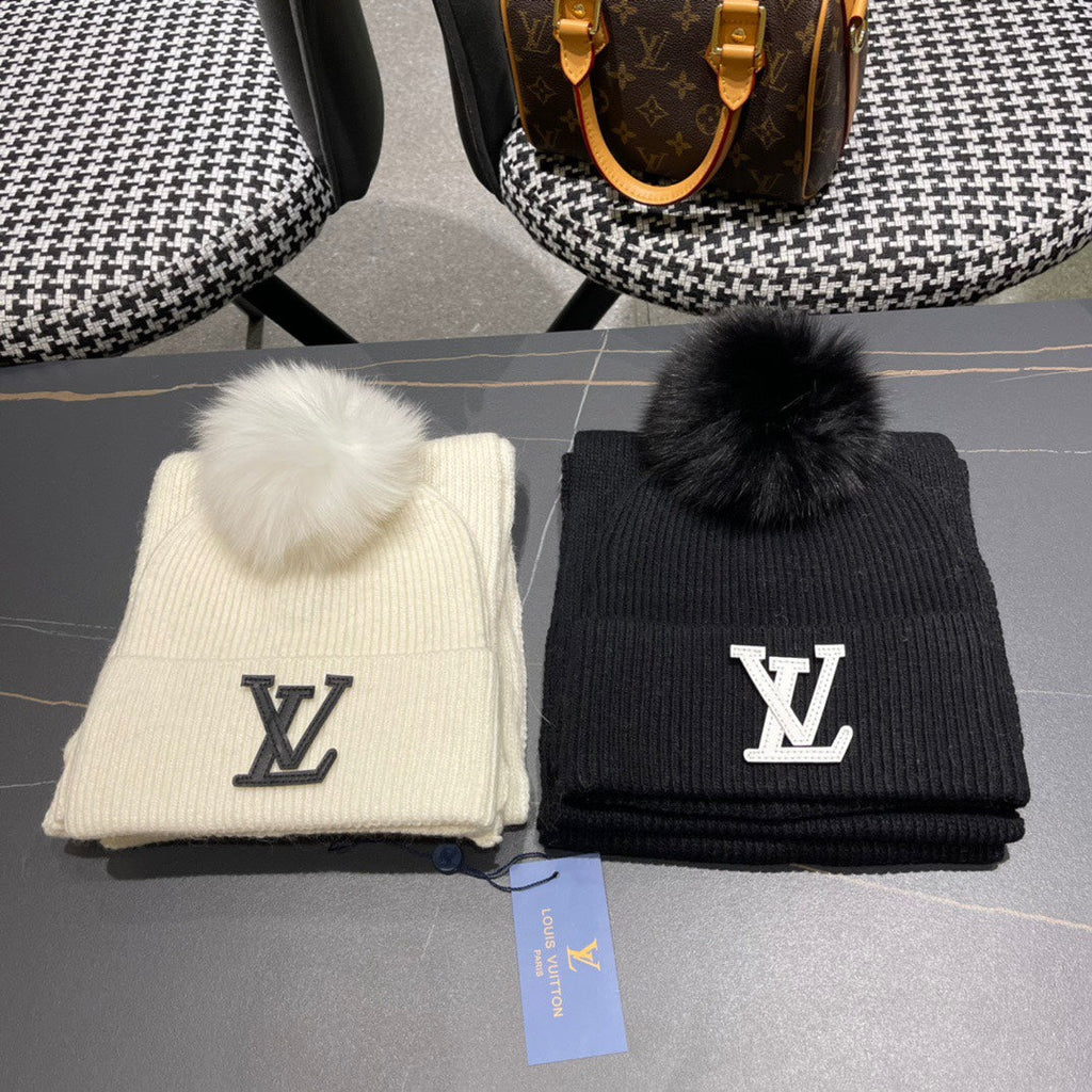 LOUIS VUITTON SET SCARF AND HAT IN BLACK WOOL AND FOX FUR 414799
