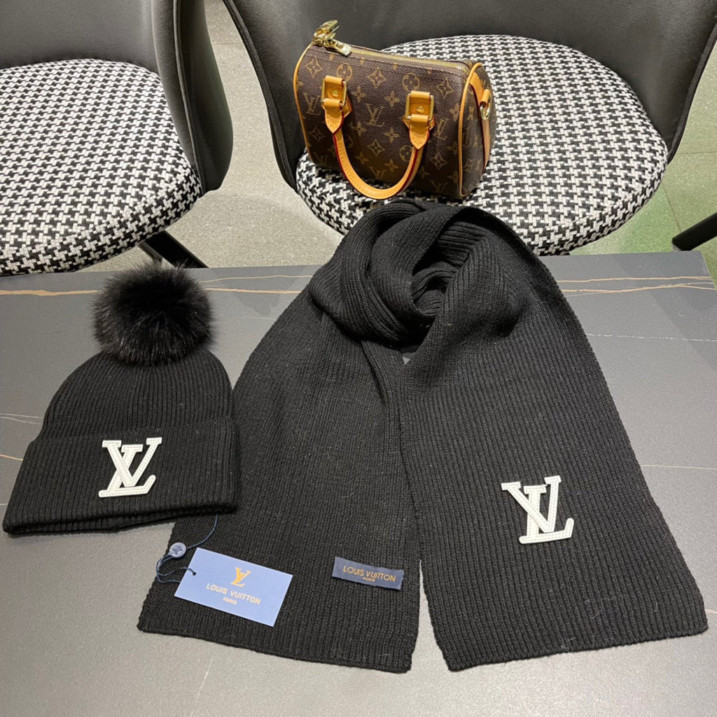 LOUIS VUITTON SET SCARF AND HAT IN BLACK WOOL AND FOX FUR 414799