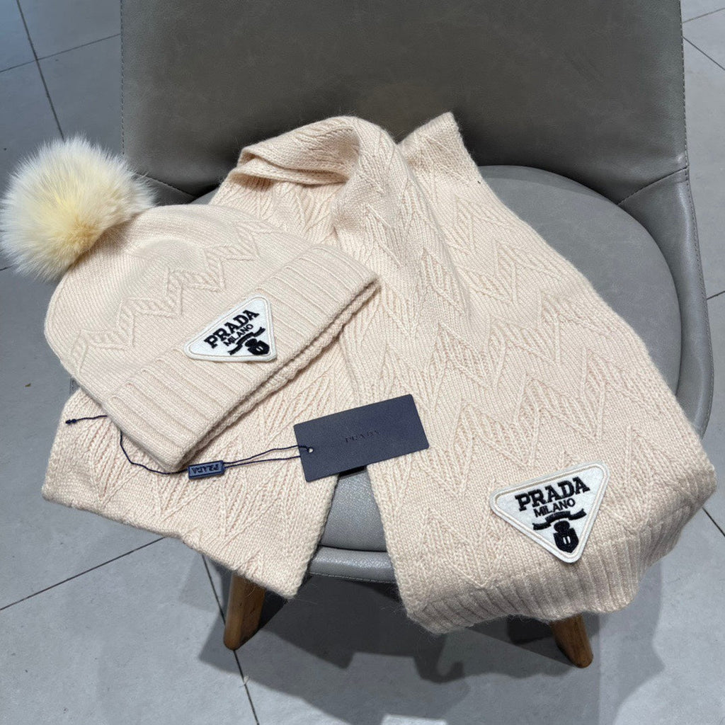 PRADA SET SCARF AND HAT IN BISQUE BEIGE CASHMERE AND RABBIT FUR 433245