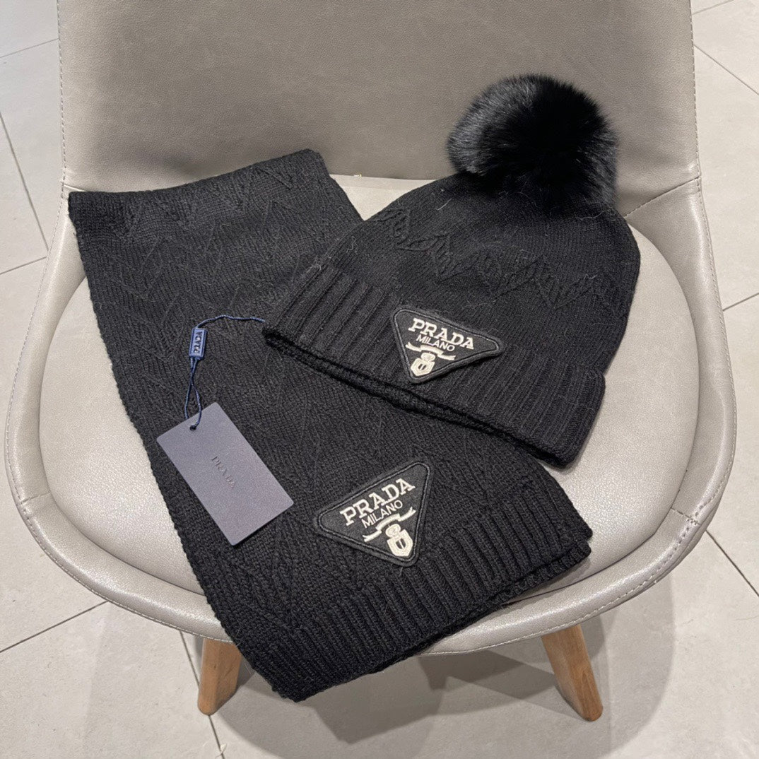 PRADA SET SCARF AND HAT IN BLACK CASHMERE AND RABBIT FUR 433246