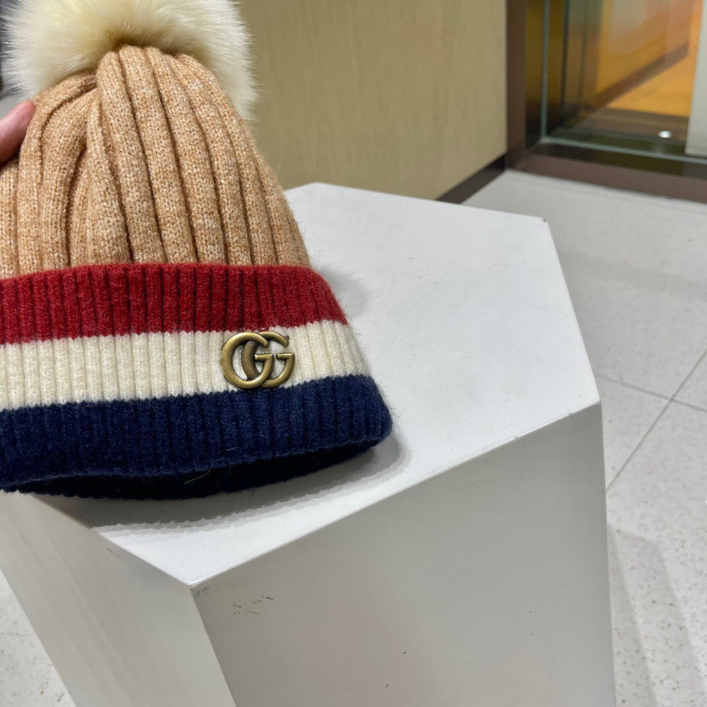 GUCCI BEANIE HAT IN COLORFUL WOOL 434721