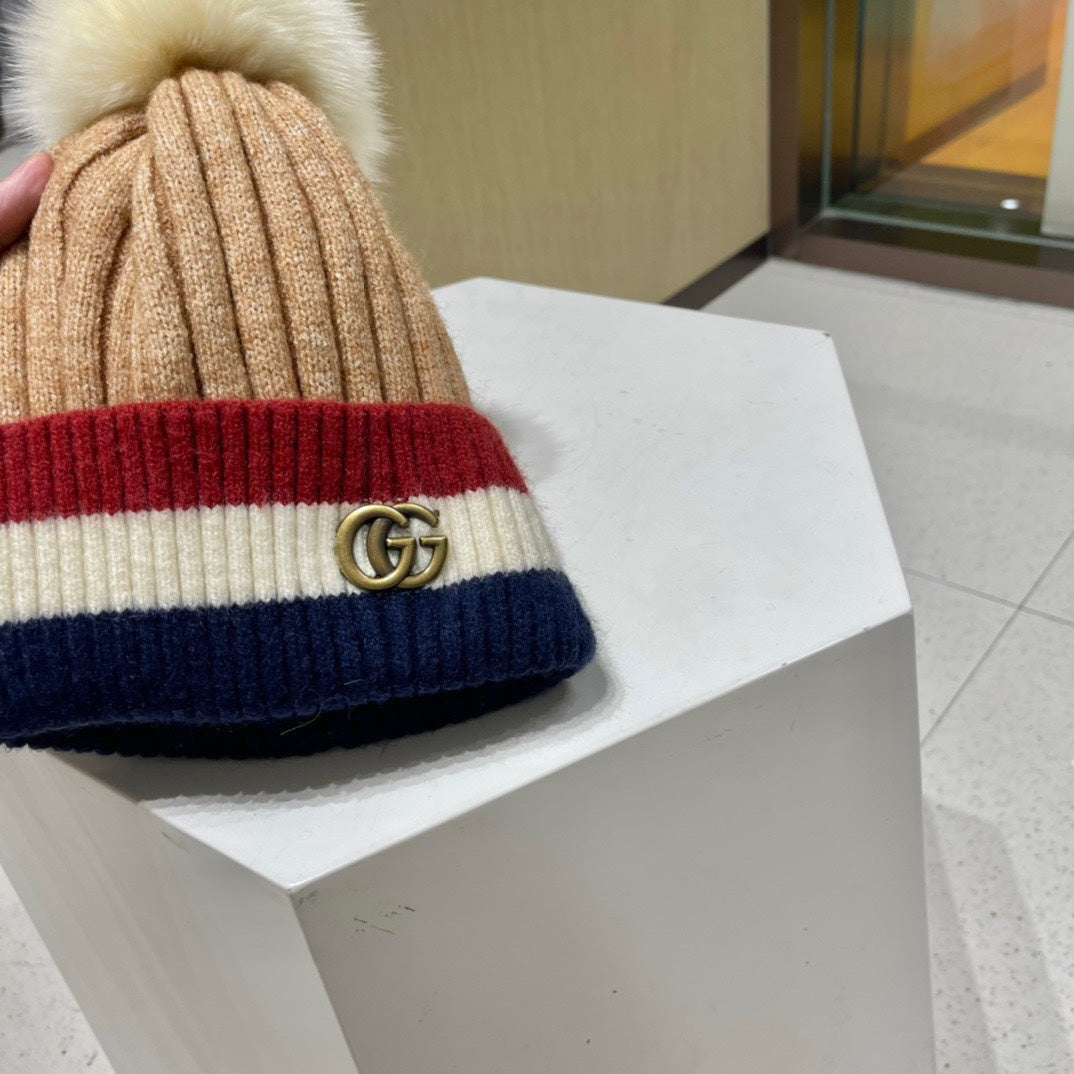 GUCCI BEANIE HAT IN COLORFUL WOOL 434721