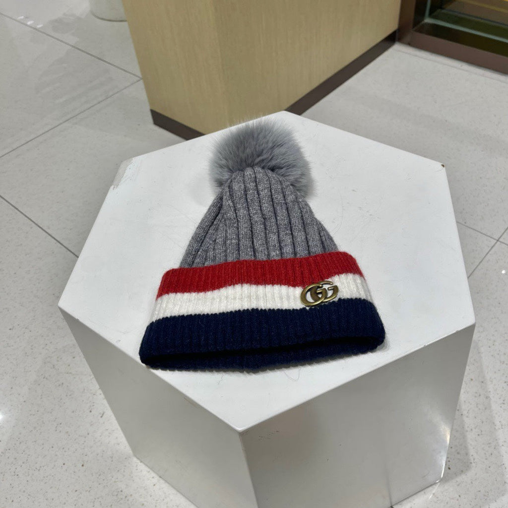 GUCCI BEANIE HAT IN COLORFUL WOOL 434722