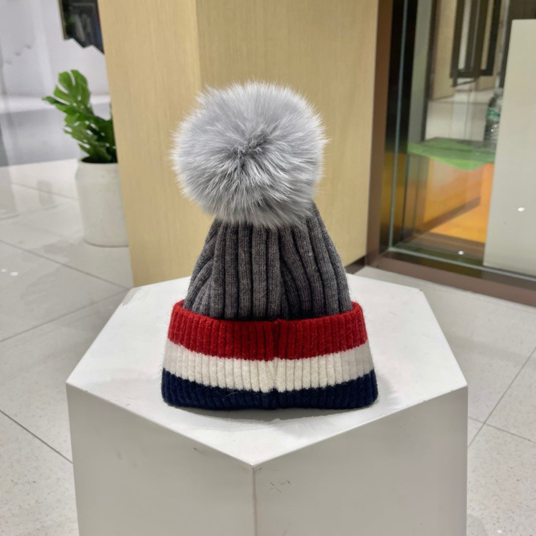 GUCCI BEANIE HAT IN COLORFUL WOOL 434722