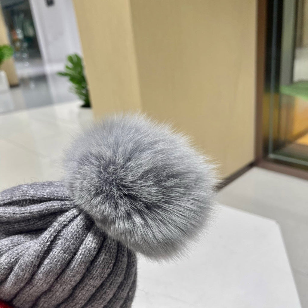 GUCCI BEANIE HAT IN COLORFUL WOOL 434722