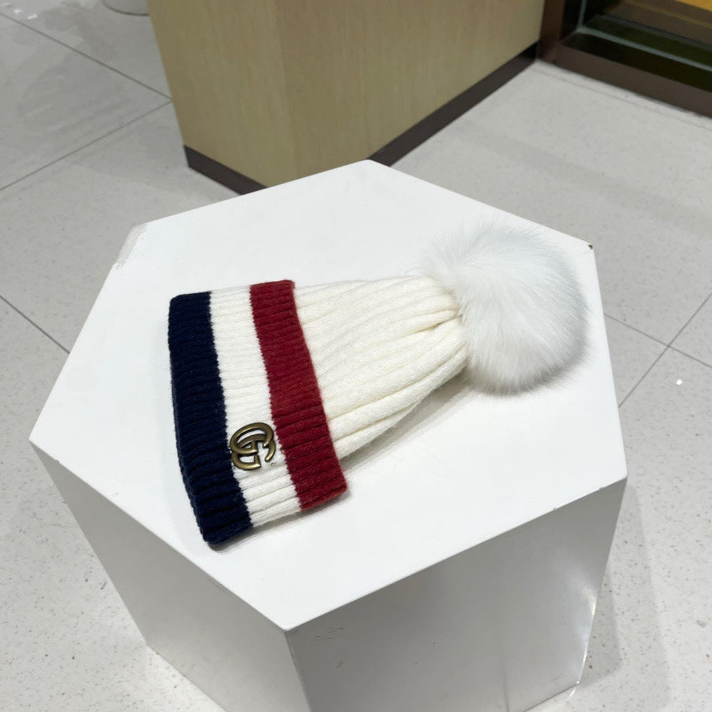 GUCCI BEANIE HAT IN COLORFUL WOOL 434724