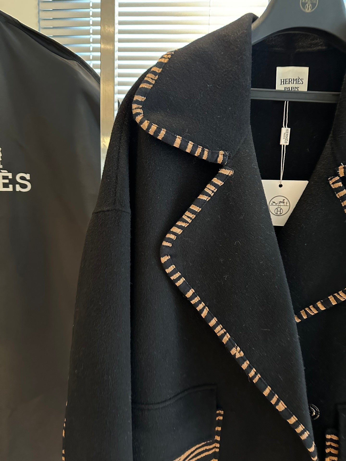 HERMES 25S DESIGNER CASERE COAT 180