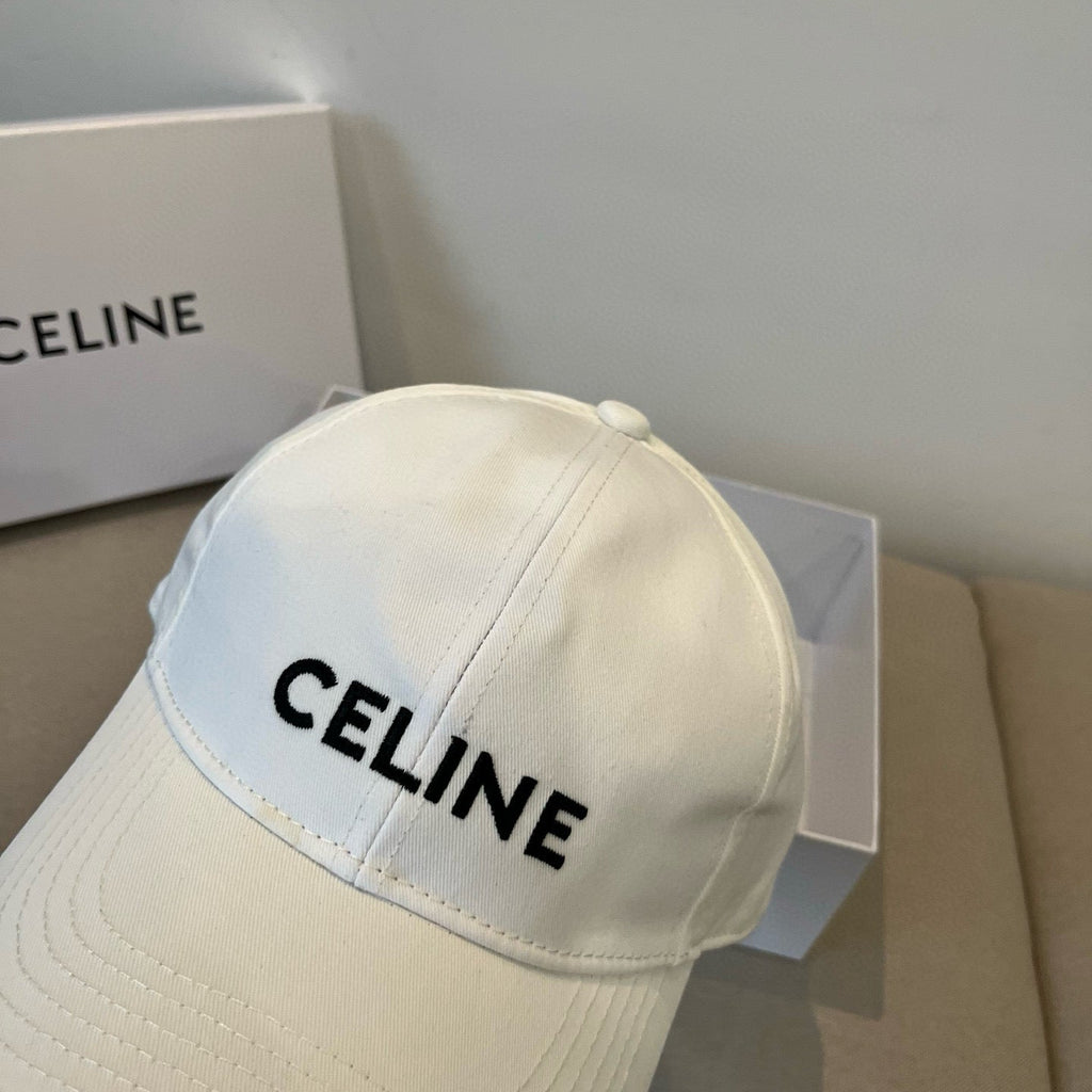CELINE BASEBALL CAP MODEL 650192 IN WHITE FABRIC