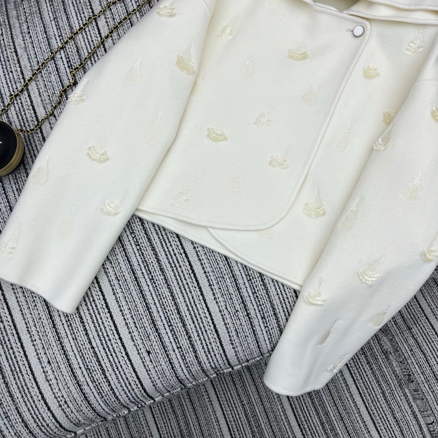 HERMES 25S REVERSIBLE SHORT CASERE HOODED COAT 012
