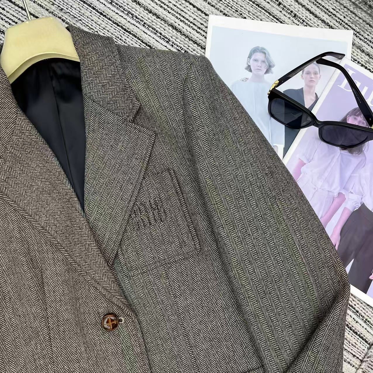 MIUMIU BLAZER STYLE 574