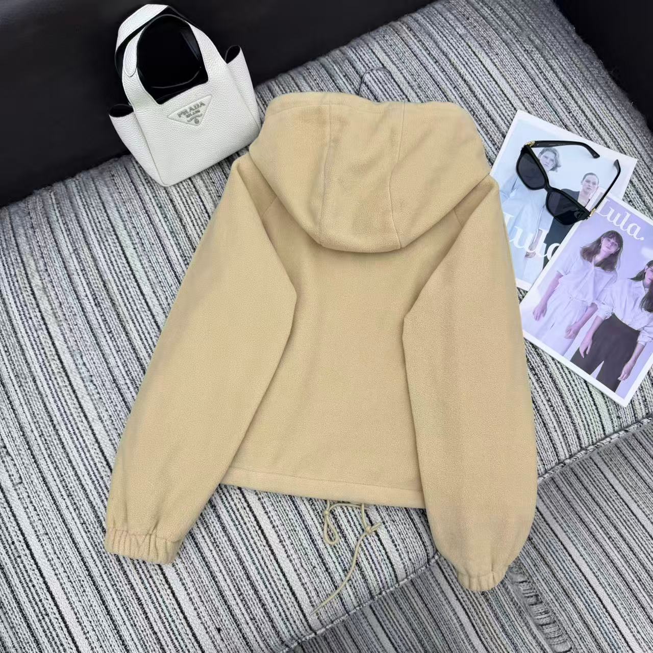 PRADA 25S JACKET 240