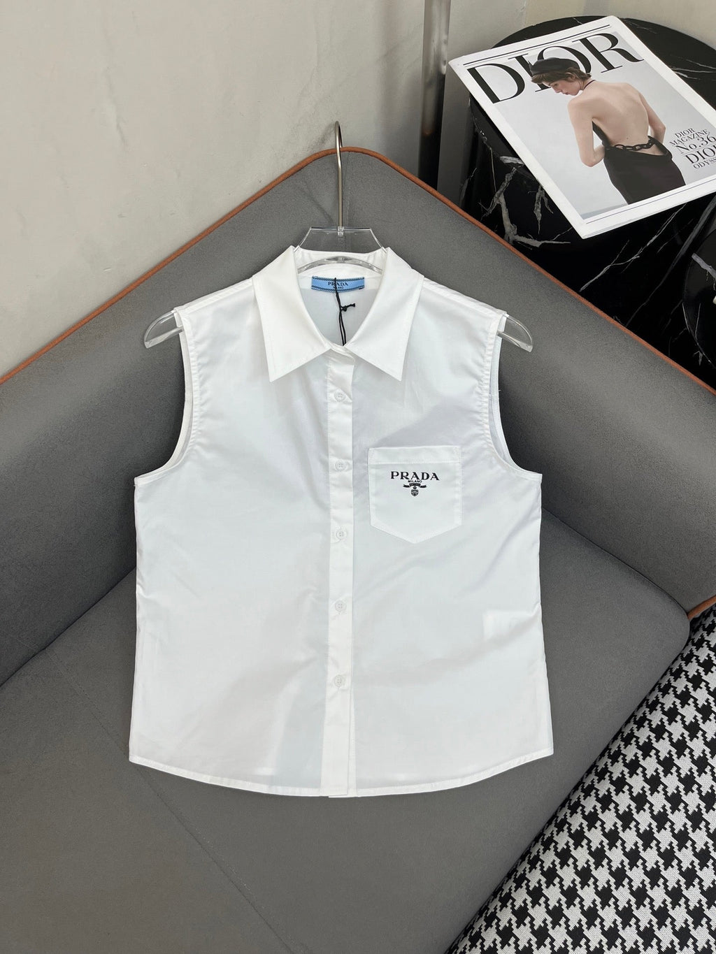 PRADA WHITE SLEEVELESS BUTTON-UP SHIRT