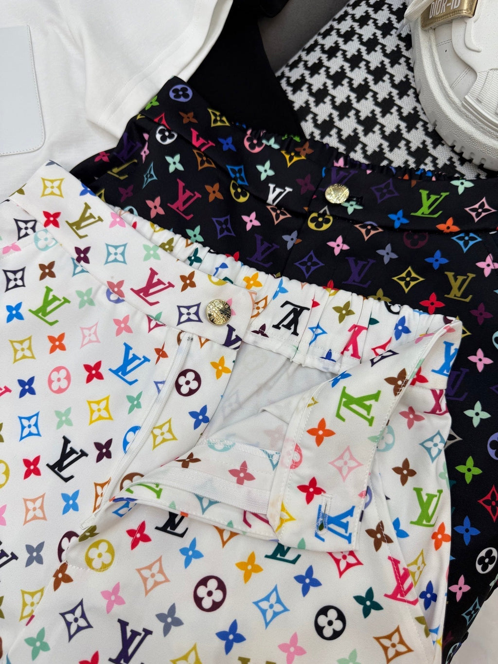 LOUIS VUITTON LV NEW T-SHIRT AND SHORTS SET WITH GOLD HARDWARE DETAILS
