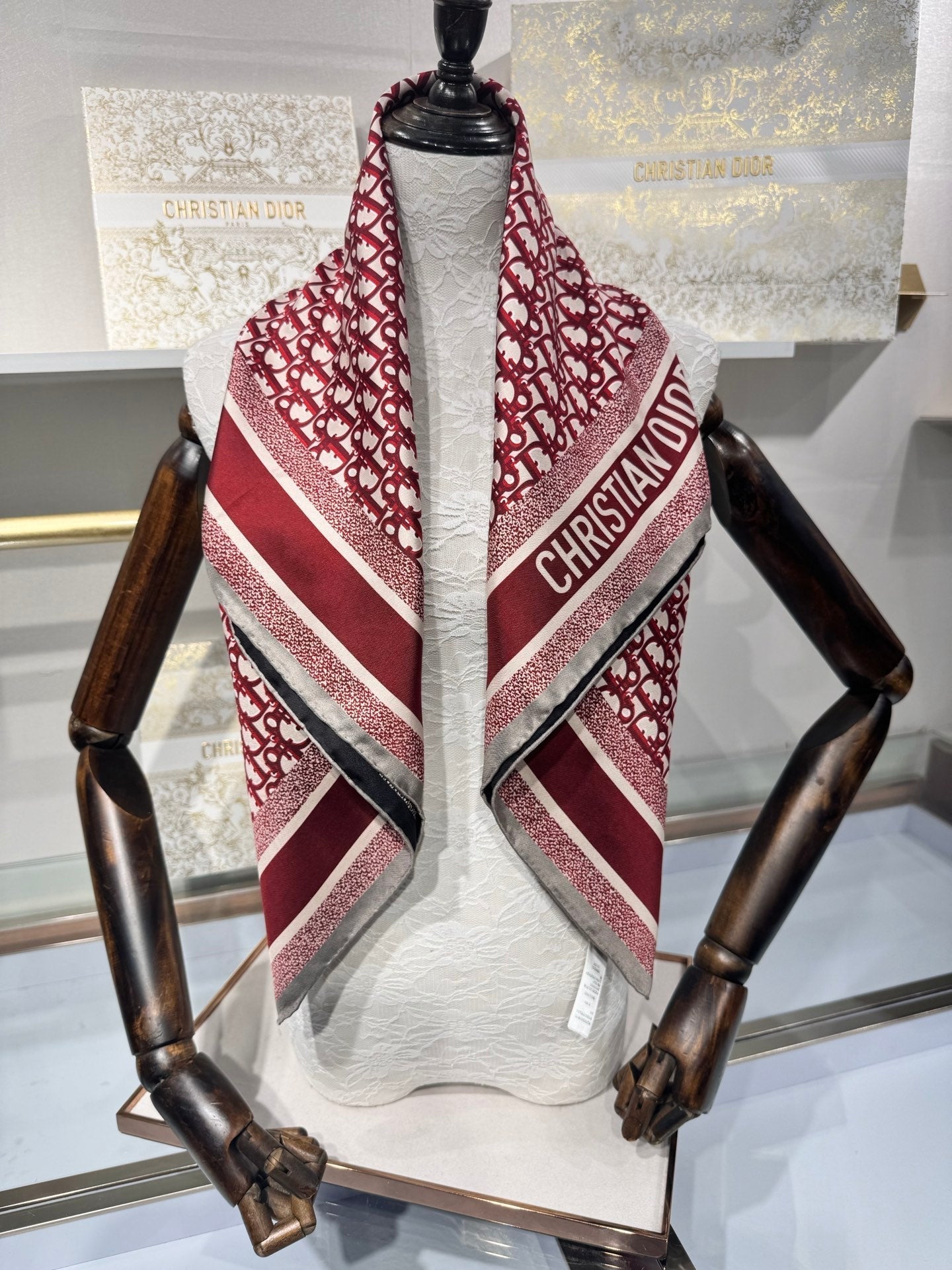 DIOR SCARF 90 CM IN SILK 726515