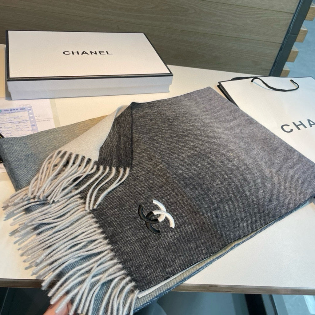 CHANEL SCARF 180 CM IN COLORFUL CASHMERE 387917