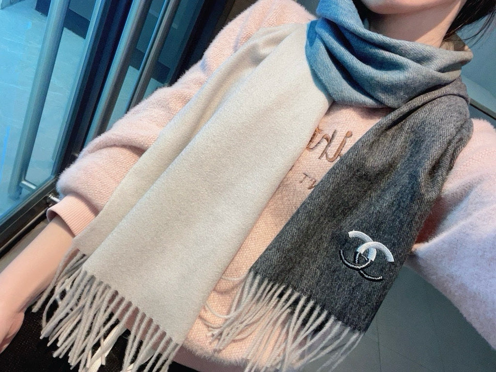 CHANEL SCARF 180 CM IN COLORFUL CASHMERE 387917