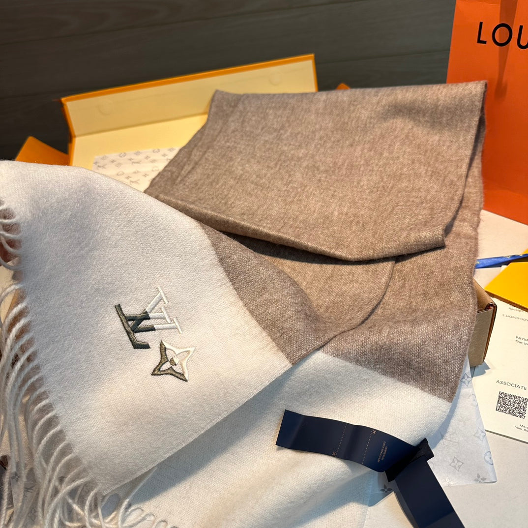 LOUIS VUITTON SCARF 185 CM IN MEDIUM BROWN MIX WHITE CASHMERE 390093