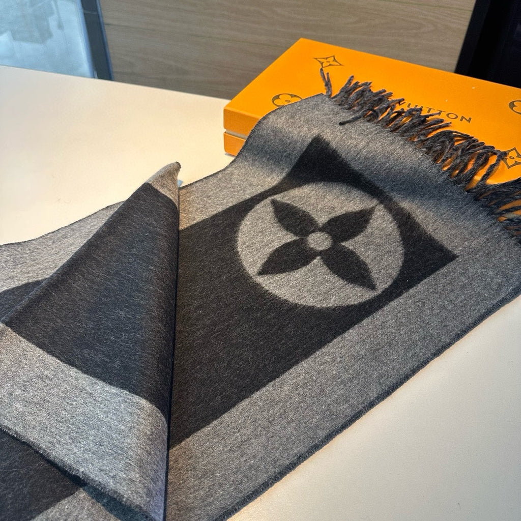 LOUIS VUITTON SCARF 180 CM IN SHADOW GRAY CASHMERE 394488