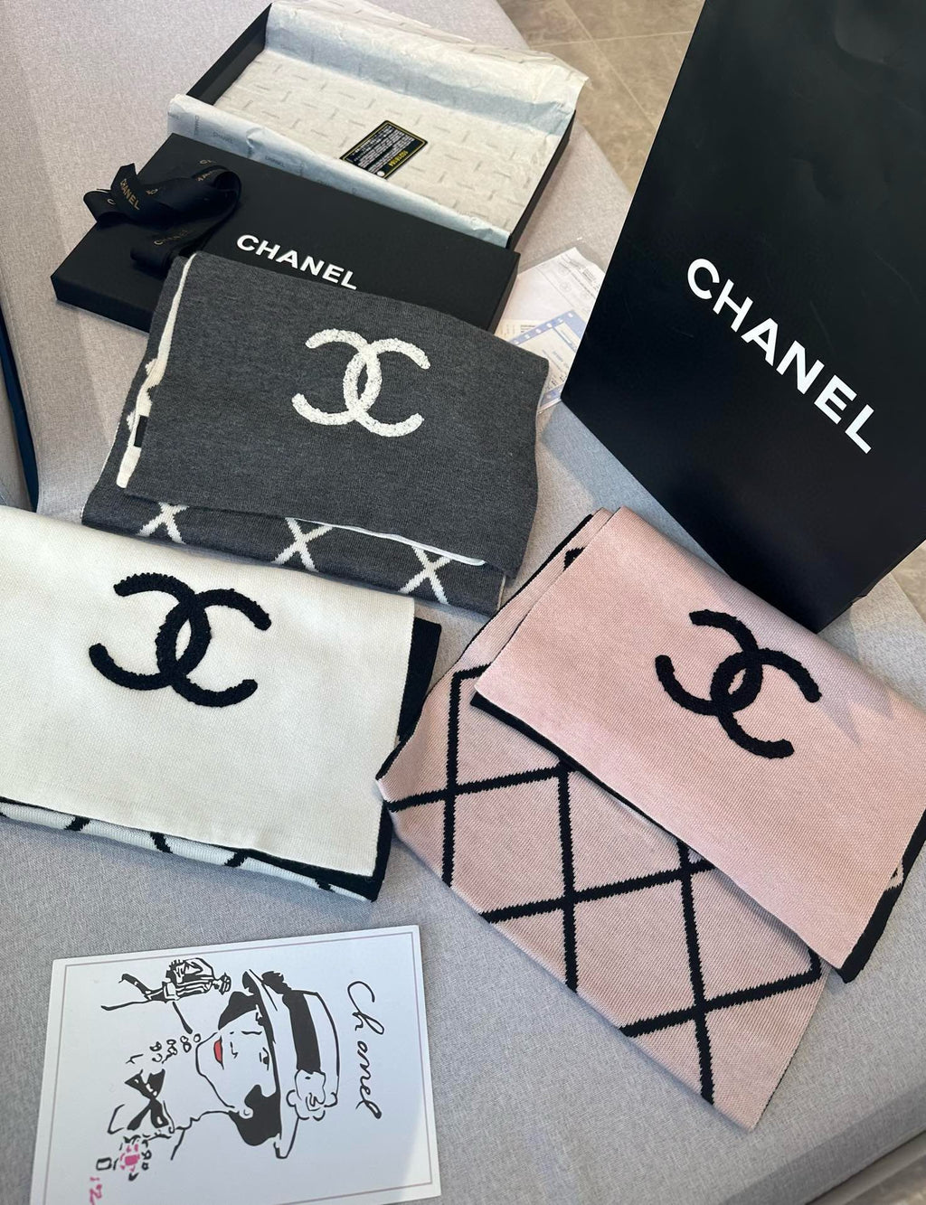 CHANEL SCARF 180 CM IN MOUSE GRAY MIX WHITE CASHMERE 401970