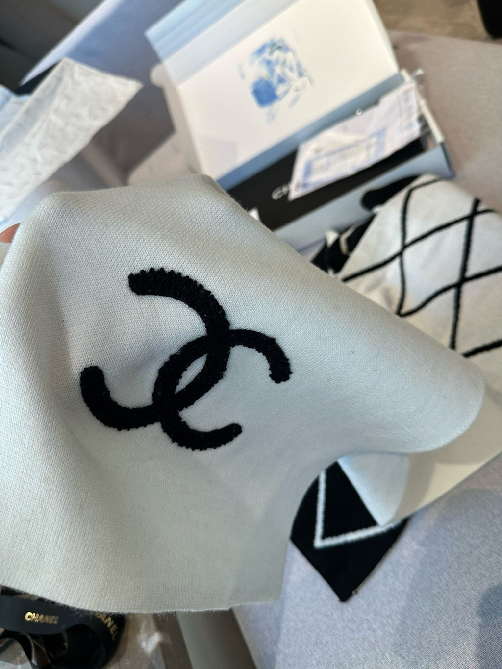 CHANEL SCARF 180 CM IN BLACK MIX WHITE CASHMERE 401971
