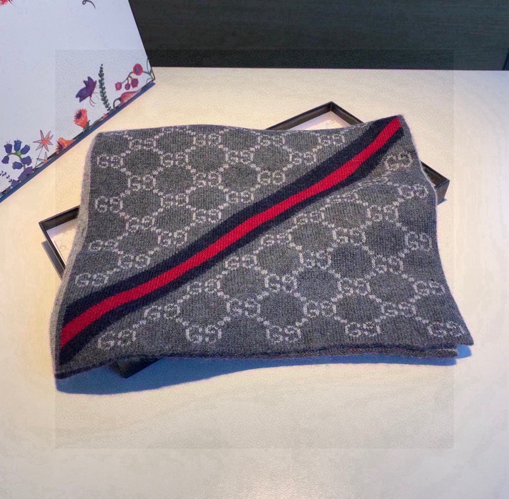 GUCCI CLASSIC SCARF 180 CM IN DARK GRAY MONOGRAM CASHMERE 401994