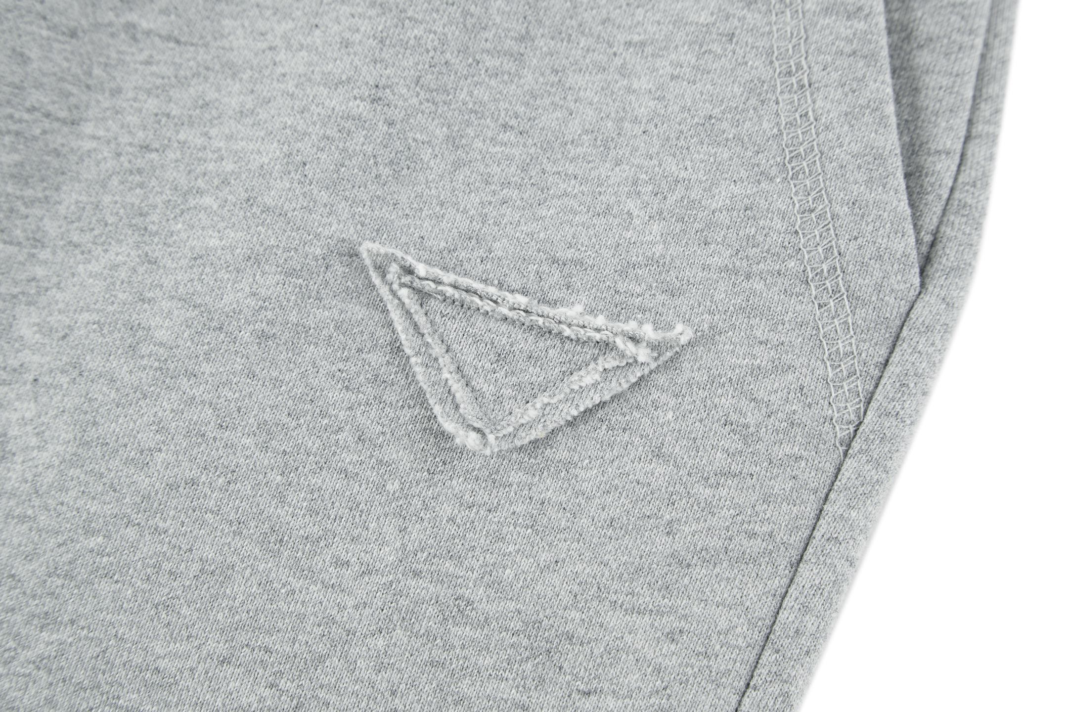 PRADA 25S SWEATPANTS 527
