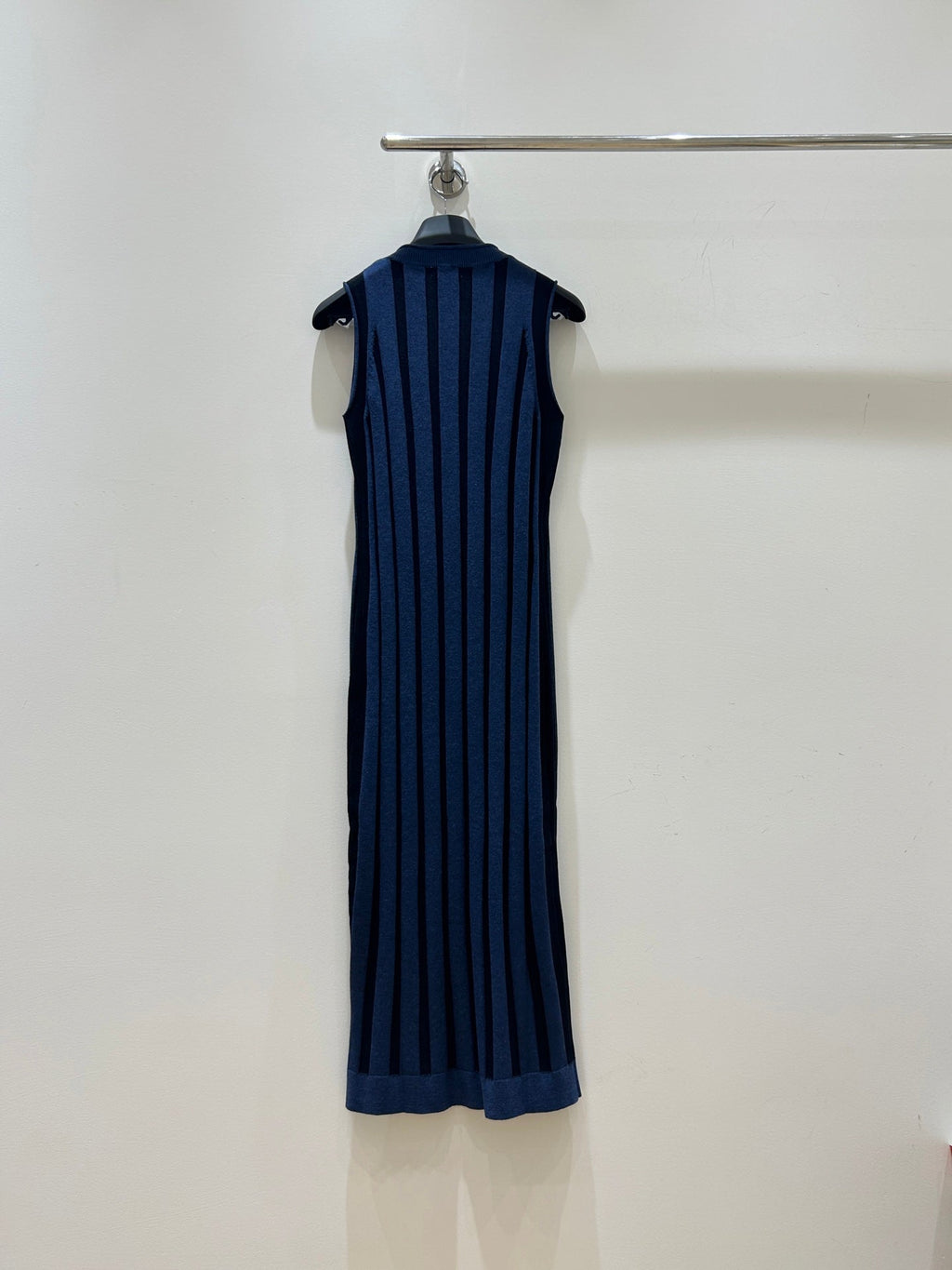 LOEWE SLEEVELESS DRESS STYLE 182