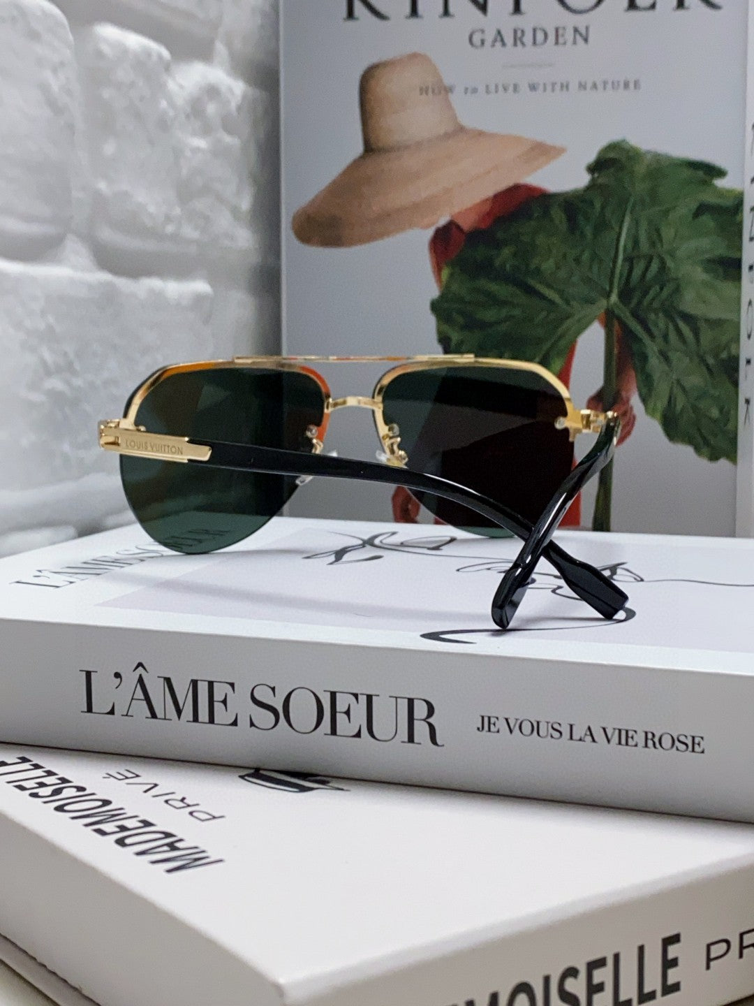 LOUIS VUITTON PILOT SUNGLASSES 582589 IN GOLD METAL DARK GREEN LENSES
