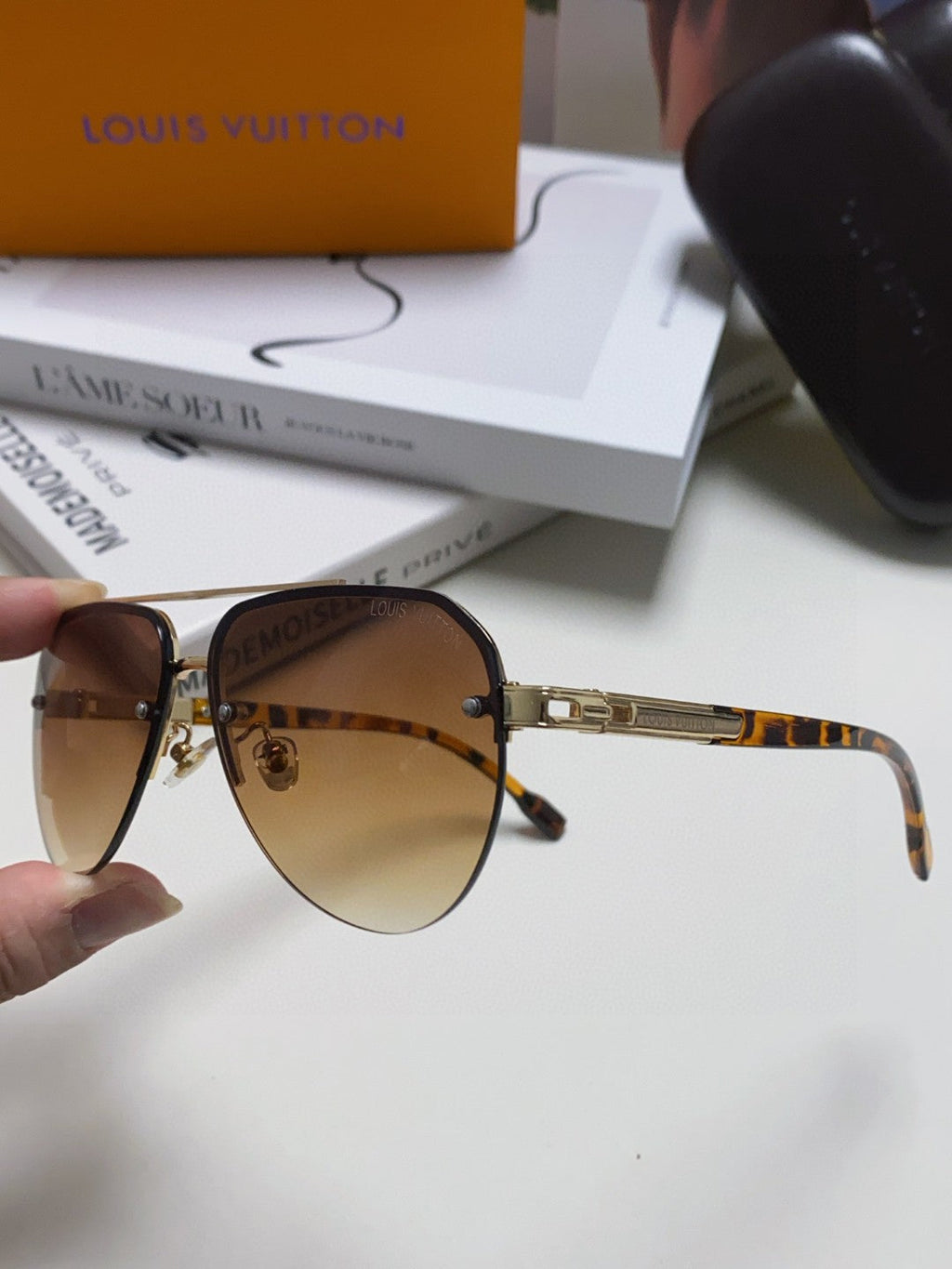 LOUIS VUITTON PILOT SUNGLASSES 582591 IN HAVANA METAL BROWN SMOKE LENSES