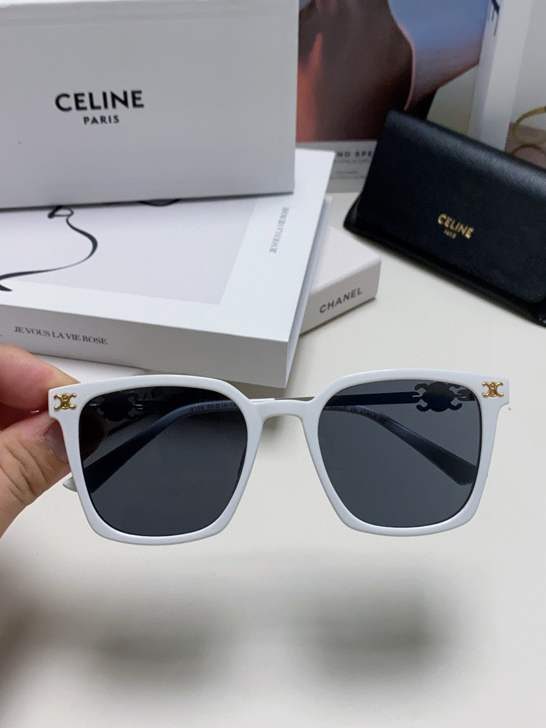 CELINE TRIOMPHE SUNGLASS 497817 IN WHITE METAL BLACK LENSES