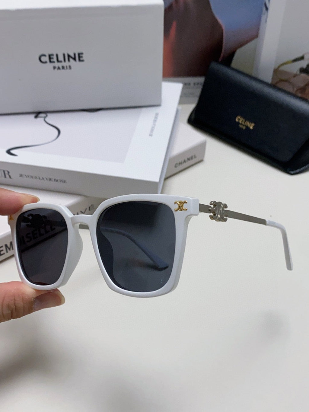 CELINE TRIOMPHE SUNGLASS 497817 IN WHITE METAL BLACK LENSES