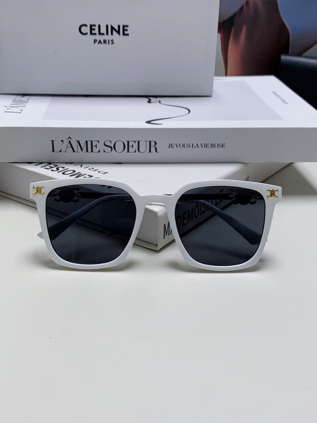 CELINE TRIOMPHE SUNGLASS 497817 IN WHITE METAL BLACK LENSES