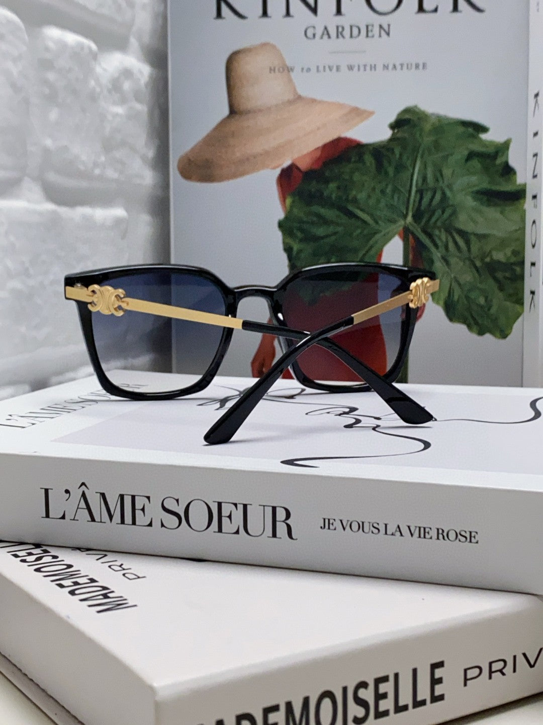 CELINE TRIOMPHE SUNGLASS 497819 IN GOLD METAL BLACK SMOKE LENSES