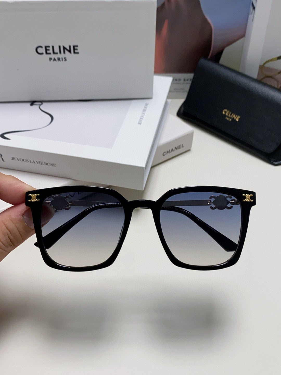 CELINE TRIOMPHE SUNGLASS 497819 IN GOLD METAL BLACK SMOKE LENSES