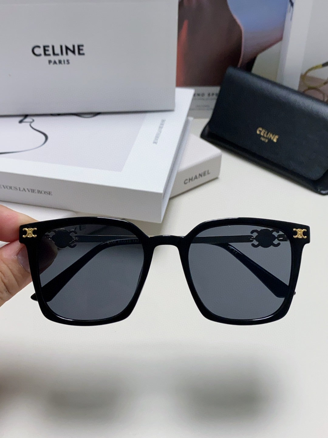 CELINE TRIOMPHE SUNGLASS 497820 IN GOLD METAL BLACK LENSES