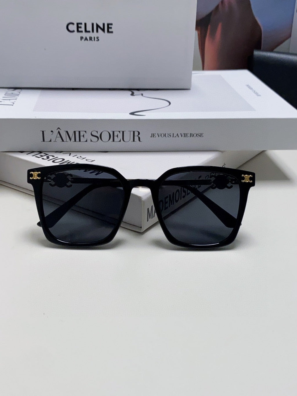 CELINE TRIOMPHE SUNGLASS 497820 IN GOLD METAL BLACK LENSES