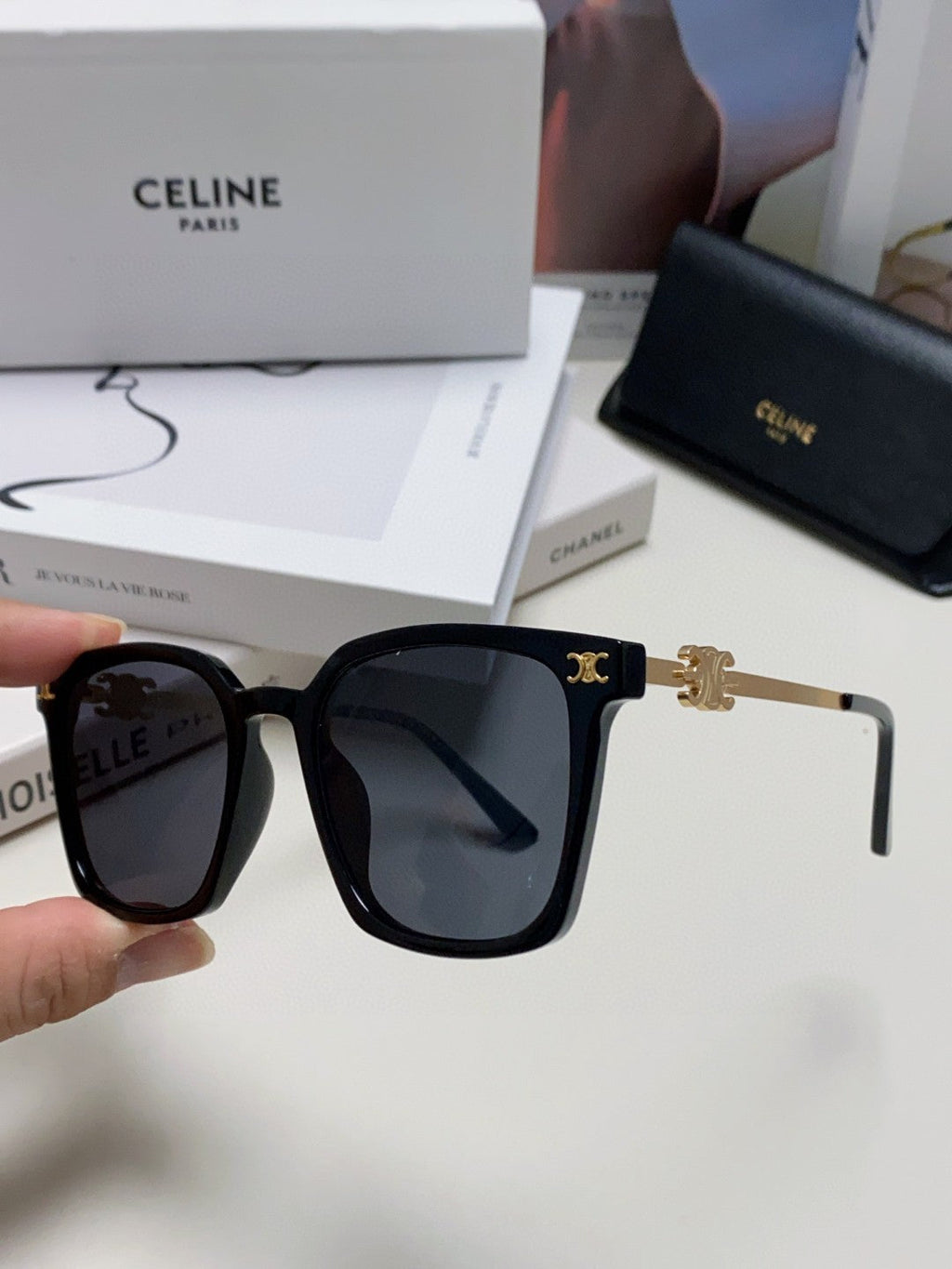 CELINE TRIOMPHE SUNGLASS 497820 IN GOLD METAL BLACK LENSES