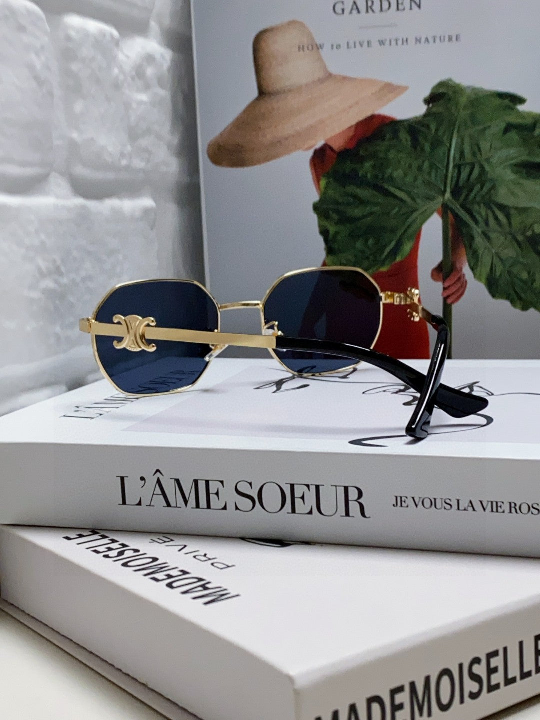 CELINE TRIOMPHE SUNGLASS 497823 IN GOLD METAL BLACK LENSES